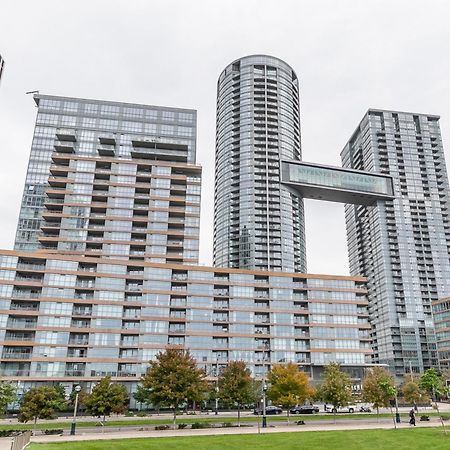 טורונטו Globalstay Elegant Downtown Apartments מראה חיצוני תמונה