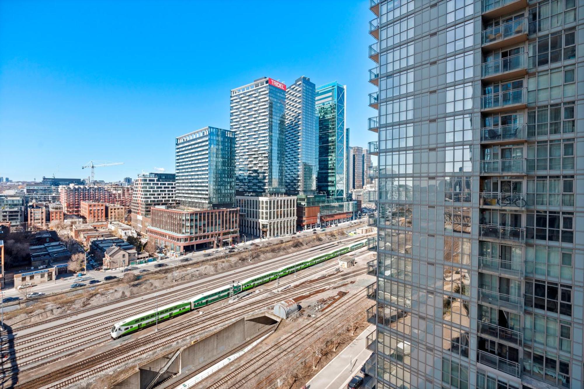 טורונטו Globalstay Elegant Downtown Apartments מראה חיצוני תמונה