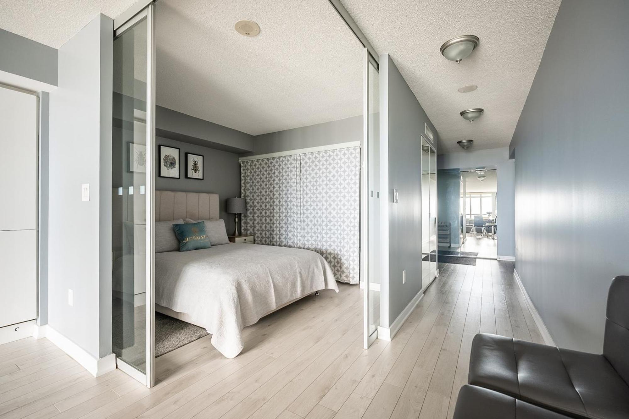 טורונטו Globalstay Elegant Downtown Apartments מראה חיצוני תמונה