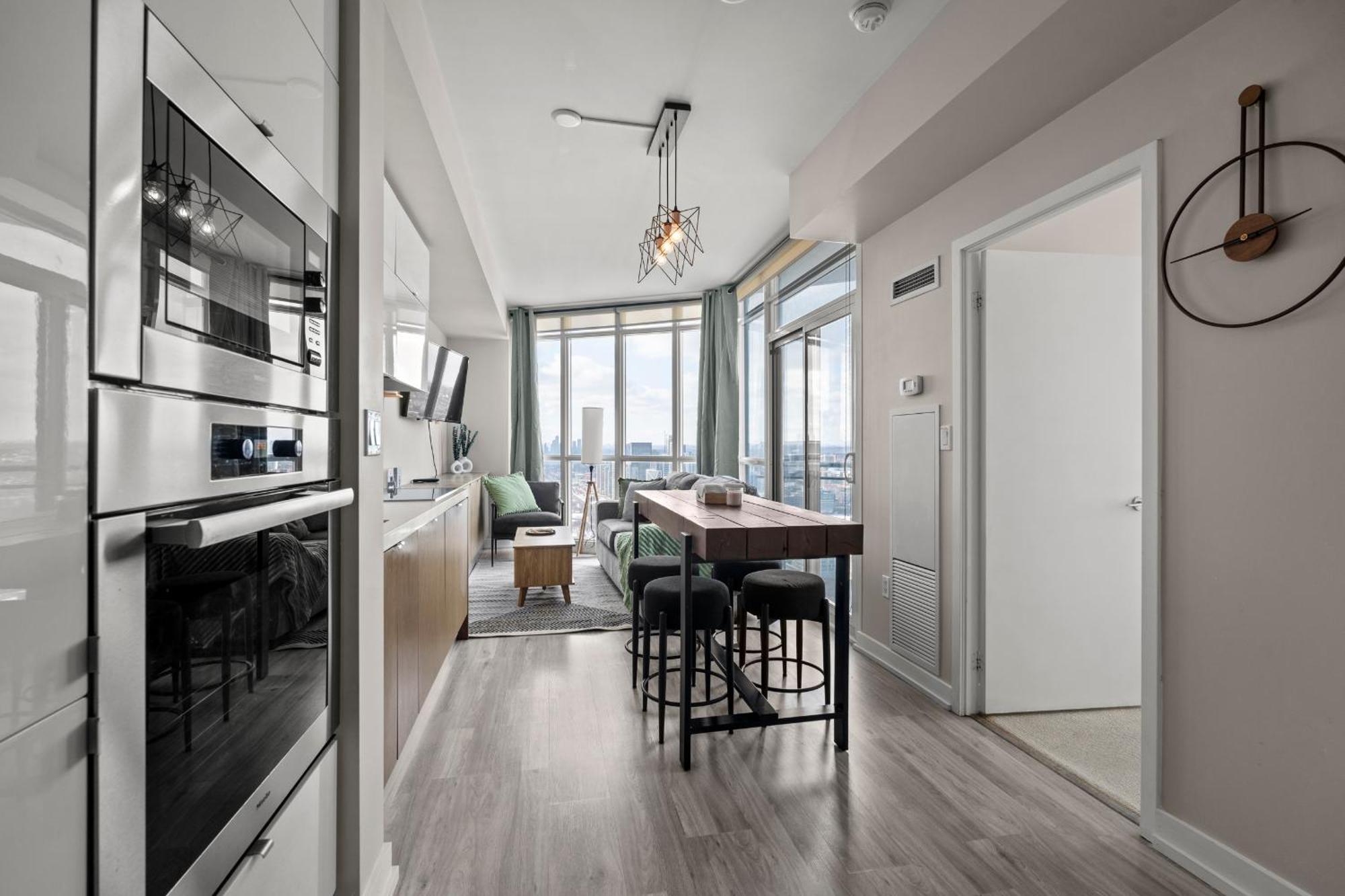 טורונטו Globalstay Elegant Downtown Apartments מראה חיצוני תמונה