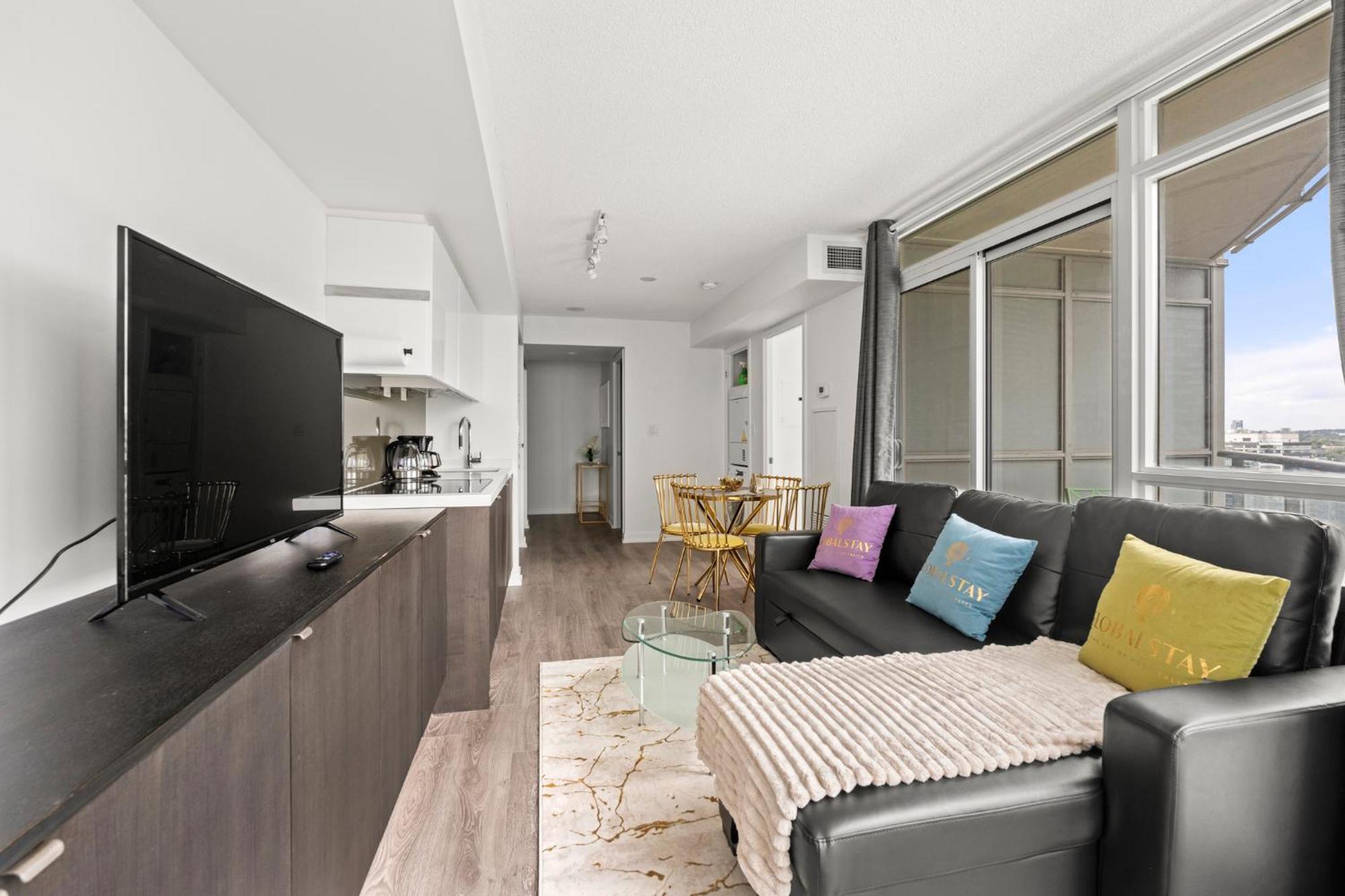 טורונטו Globalstay Elegant Downtown Apartments מראה חיצוני תמונה