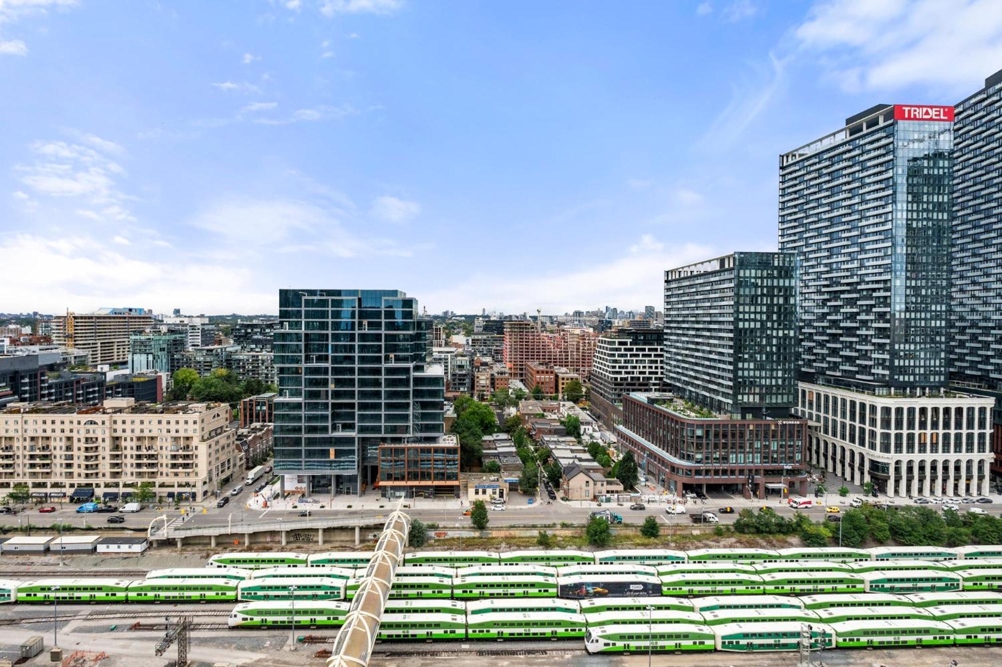 טורונטו Globalstay Elegant Downtown Apartments מראה חיצוני תמונה