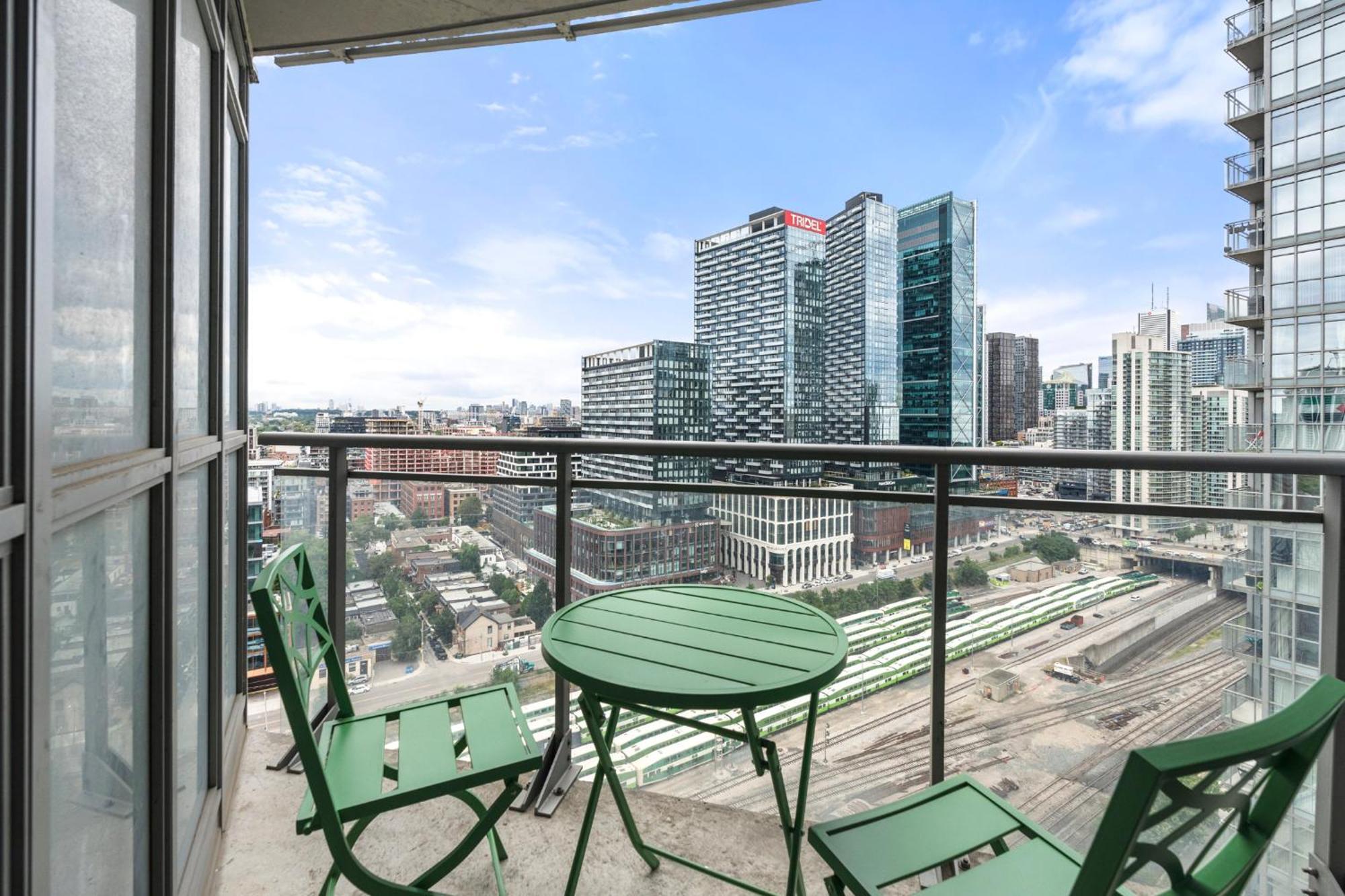 טורונטו Globalstay Elegant Downtown Apartments מראה חיצוני תמונה